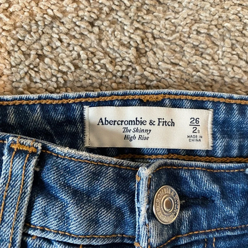 Abercrombie jeans - Picture 2 of 4